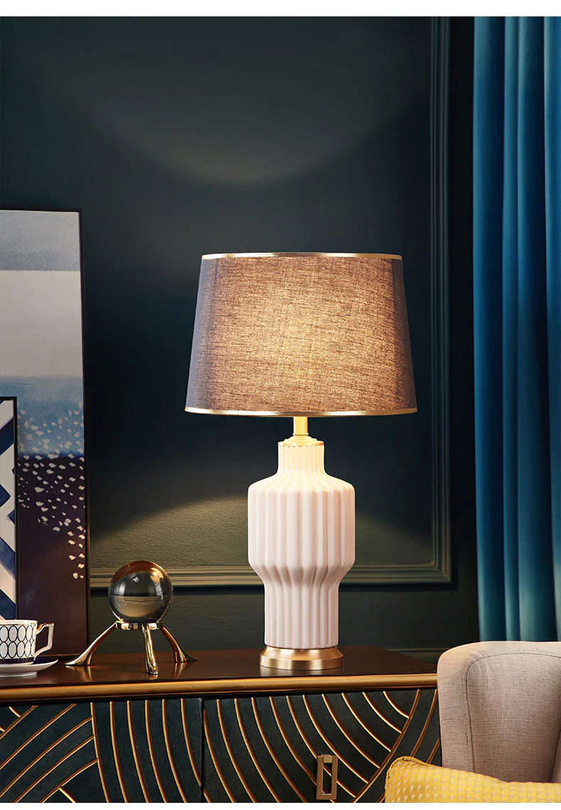 The White and Gold Trophy Decorative Ceramic Table Lamp - Image 3