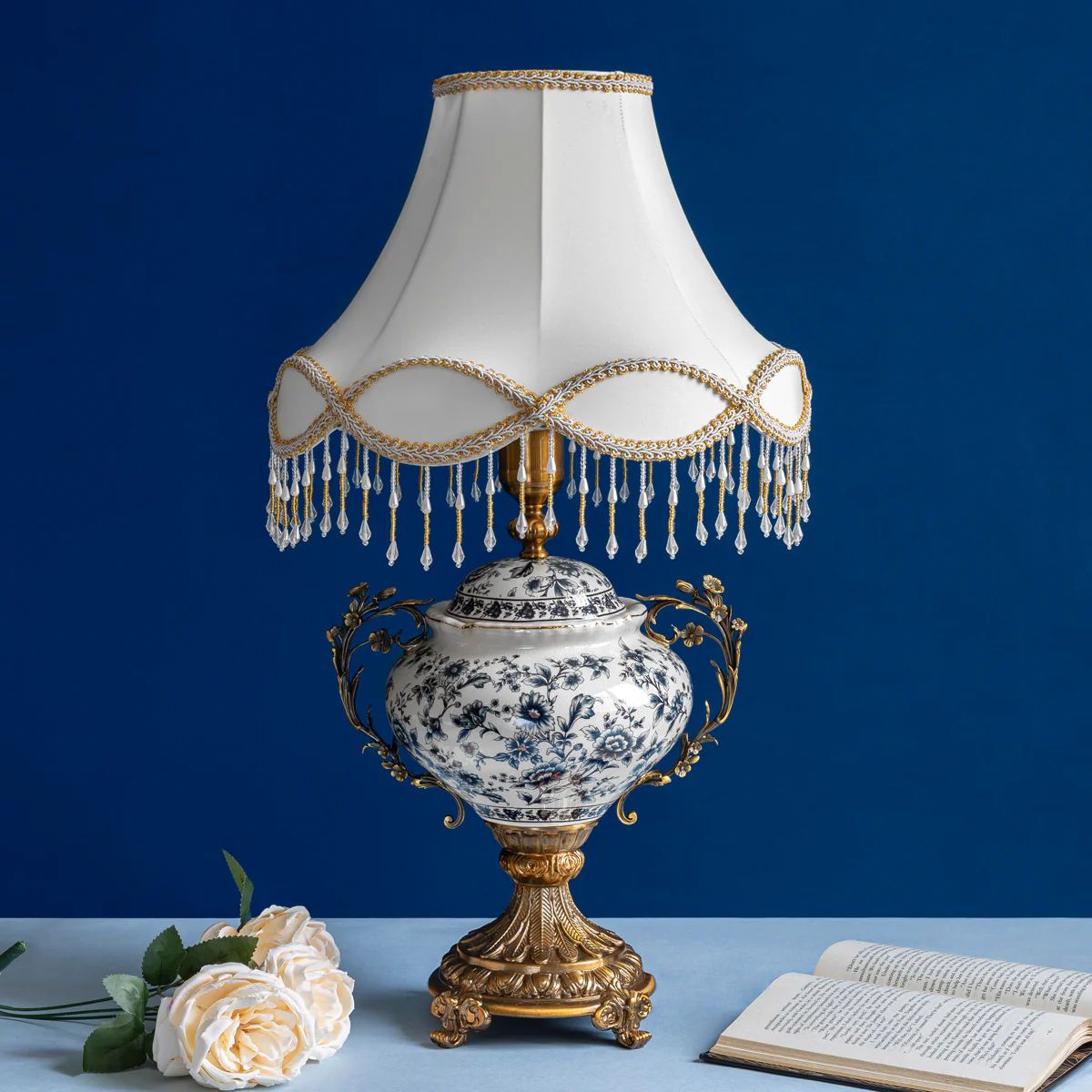 Victorian Charm Decorative Ceramic Table Lamp - Image 3